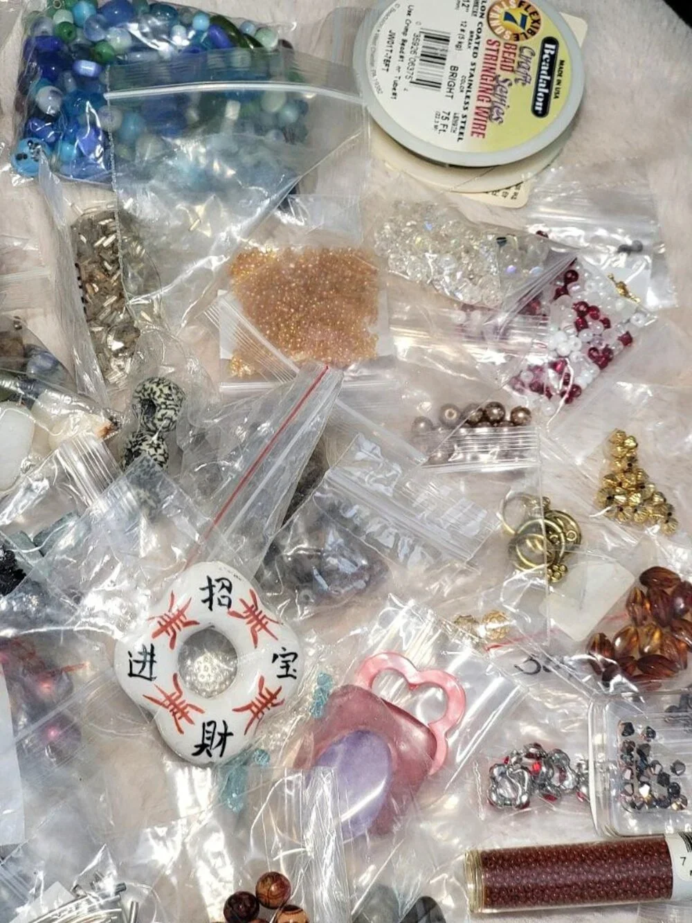HUGE 4.11lb Destash Lot Jewelry Making Beads Findings Cabachons Various Mats #J